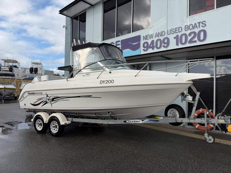 Haines Hunter 585 R with Honda 135HP 4 Stroke