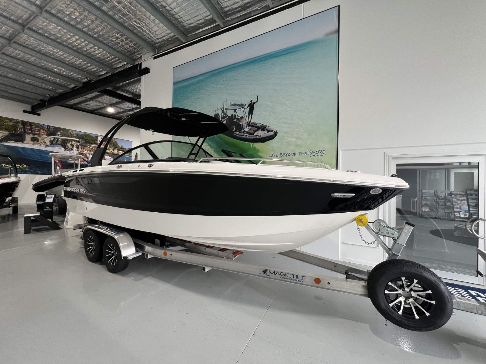 New Chaparral 4 SSX OB