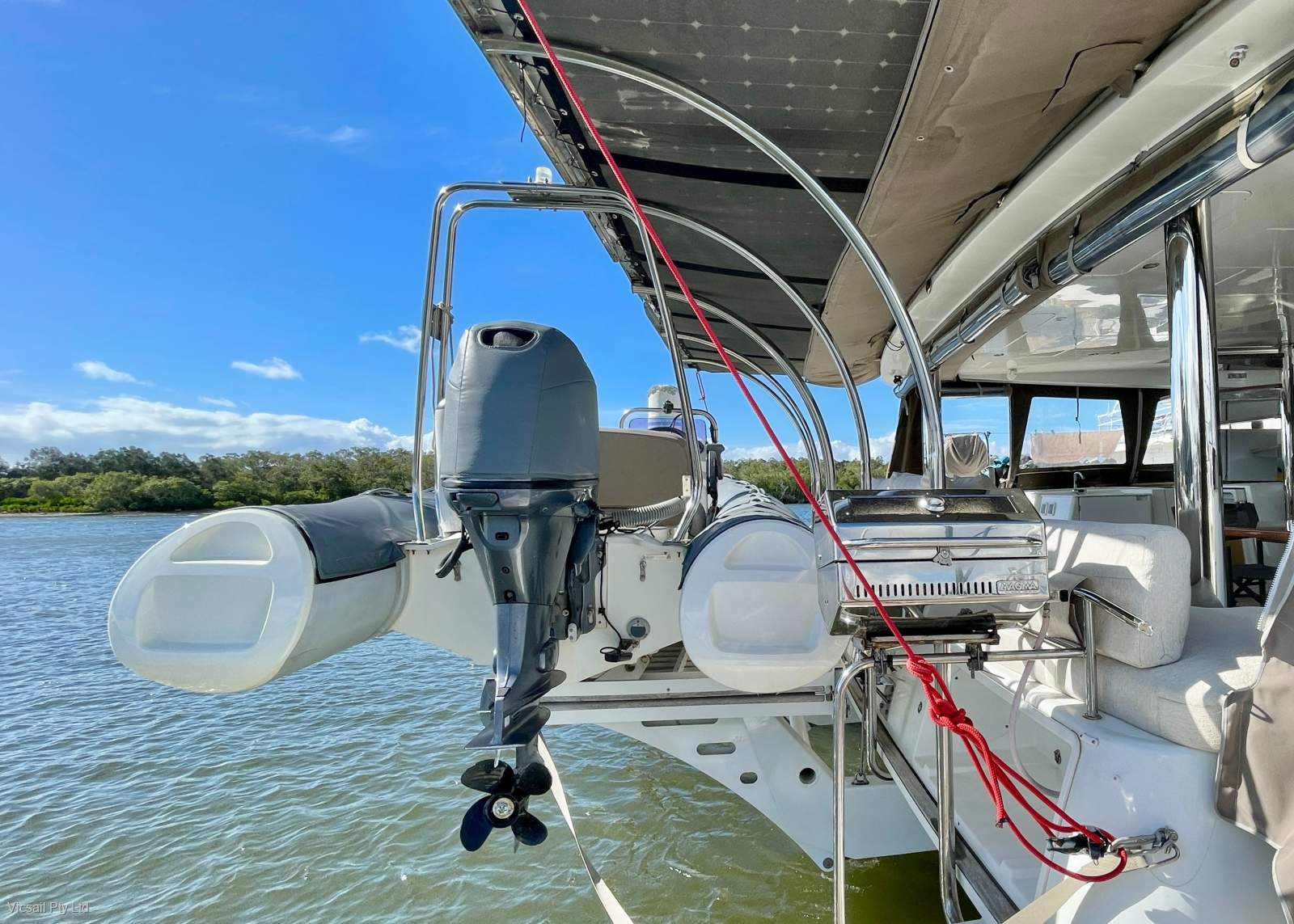 Lagoon 560