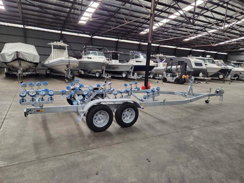 Tanden Boat trailer