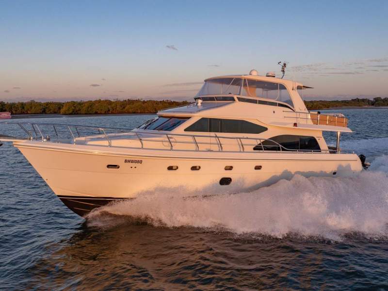 Hampton 680 Pilothouse