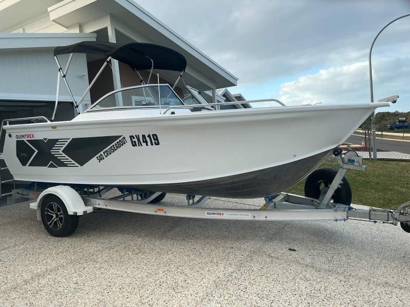 Quintrex 540 Cruiseabout Like New only 14 Hours