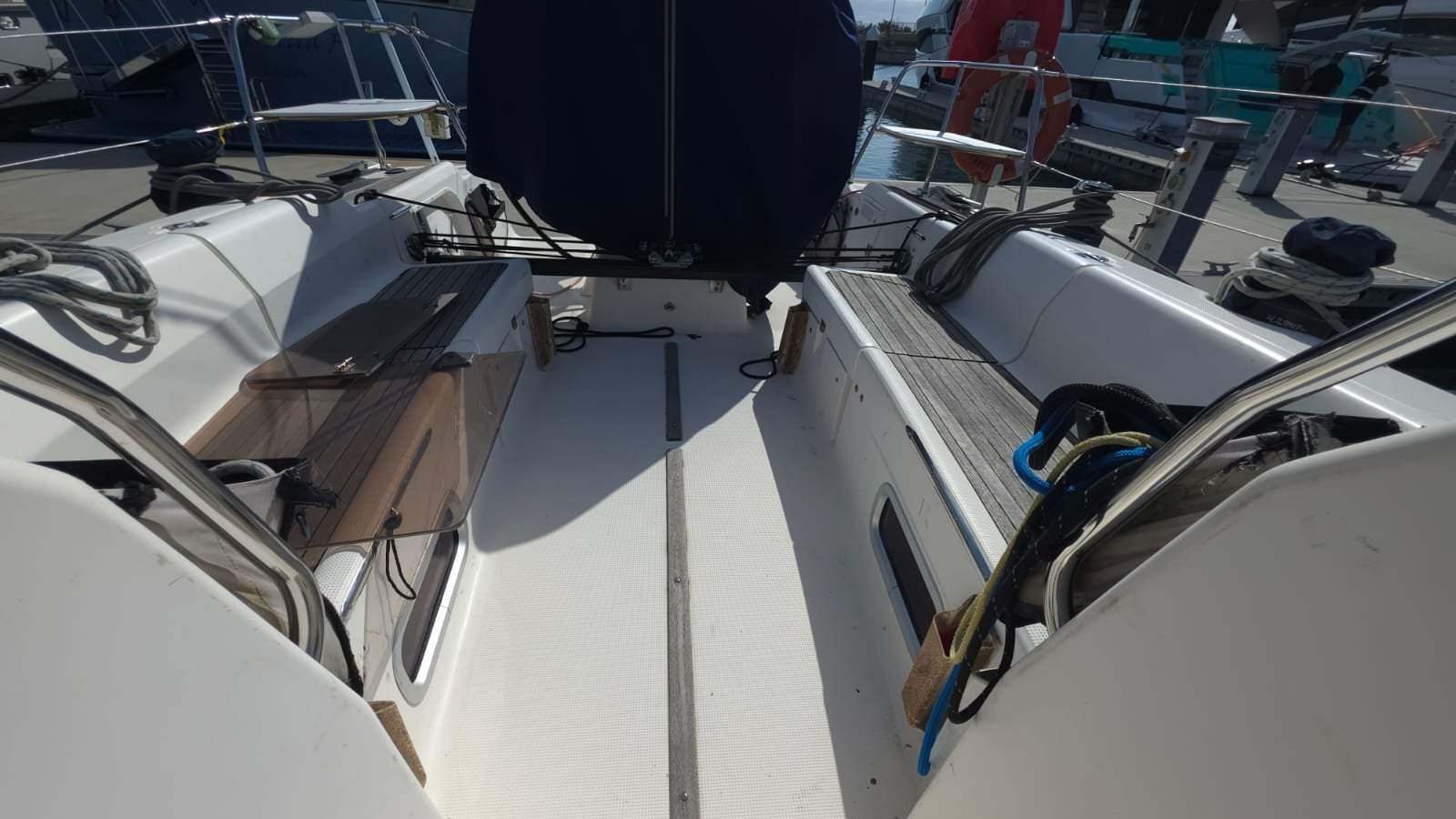 Bavaria 42