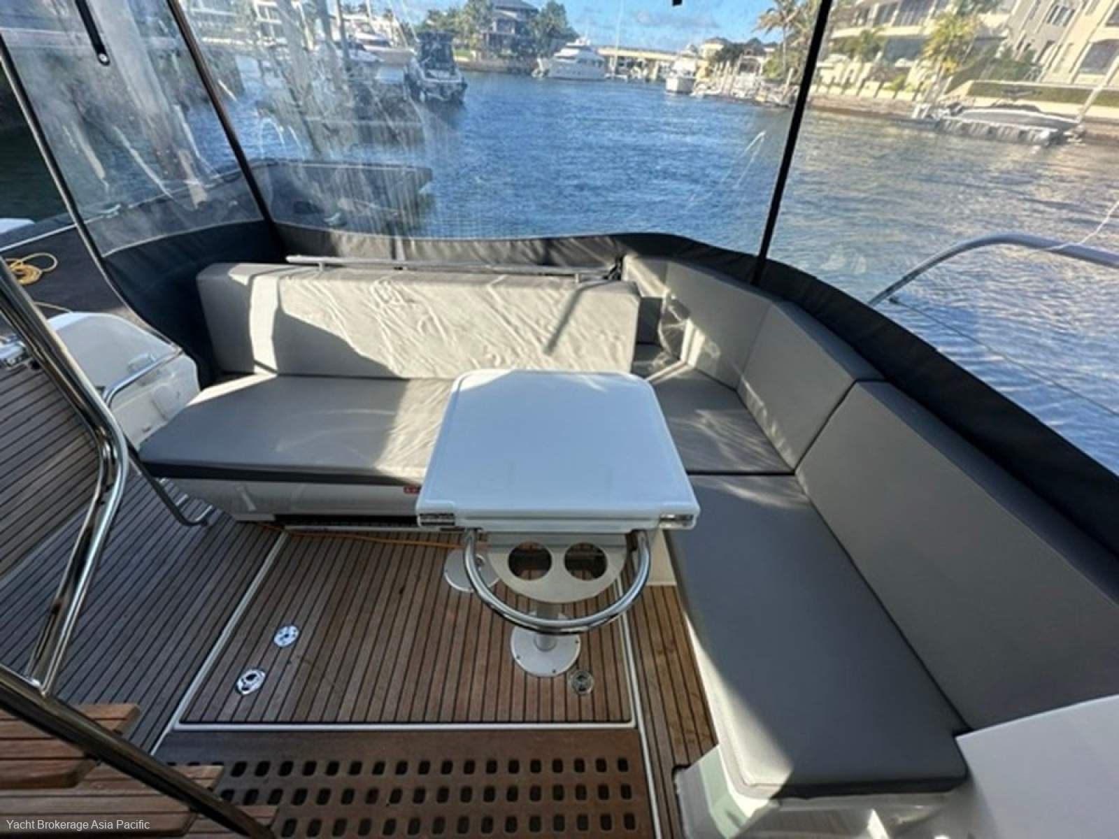 Beneteau Antares 11 Fly OB