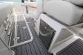 Boston Whaler 330 Outrage Centre Console