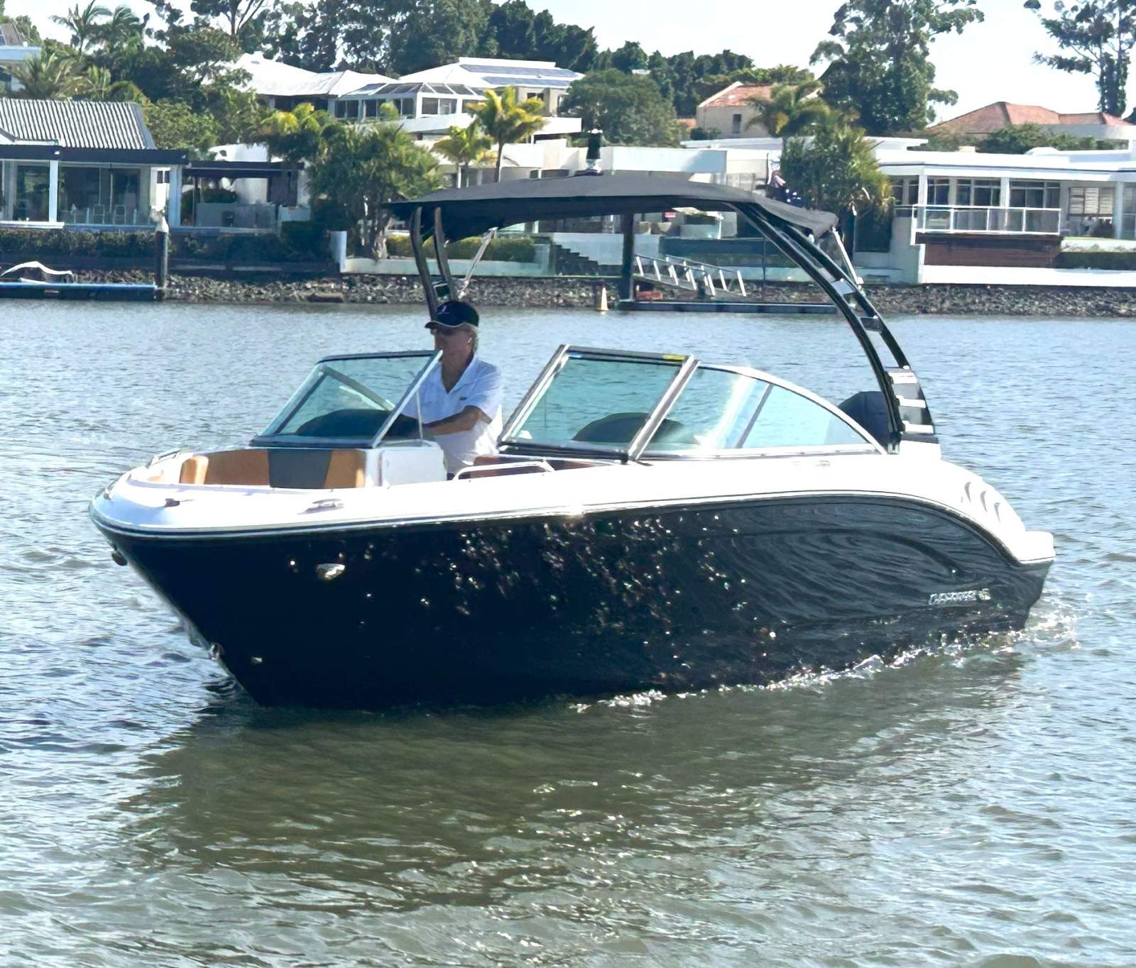 New Chaparral 21 SSI OB