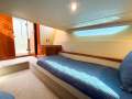 Riviera 4400 Sport Yacht