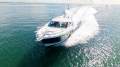 Riviera 4400 Sport Yacht