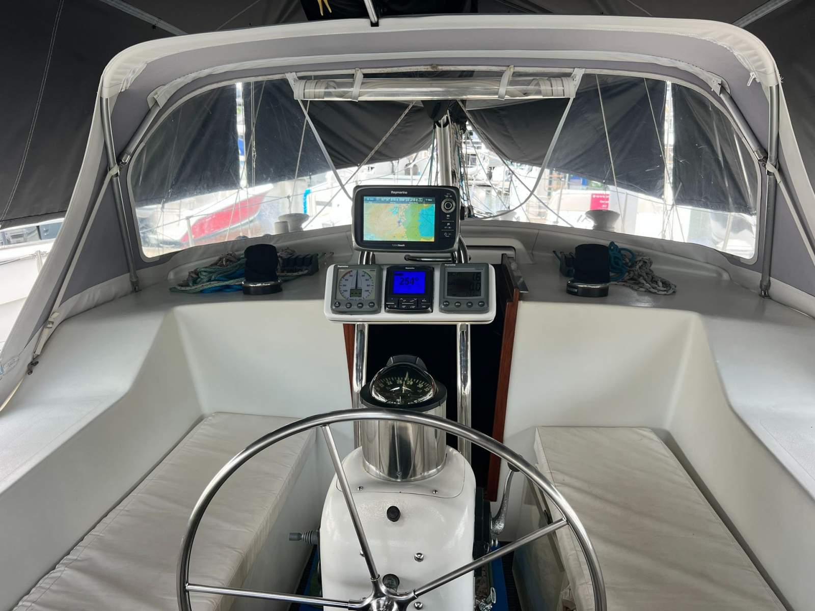 Bruce Roberts Mauritius 45 Centre Cockpit