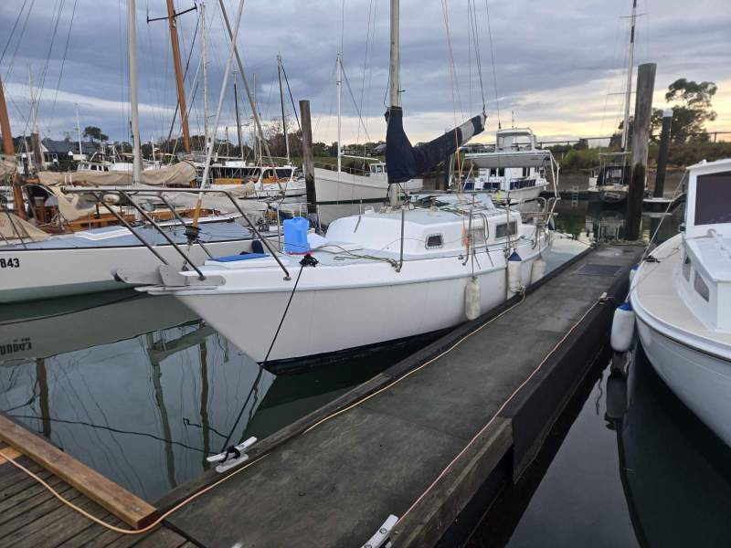 Bruce Roberts 26 Drop keel