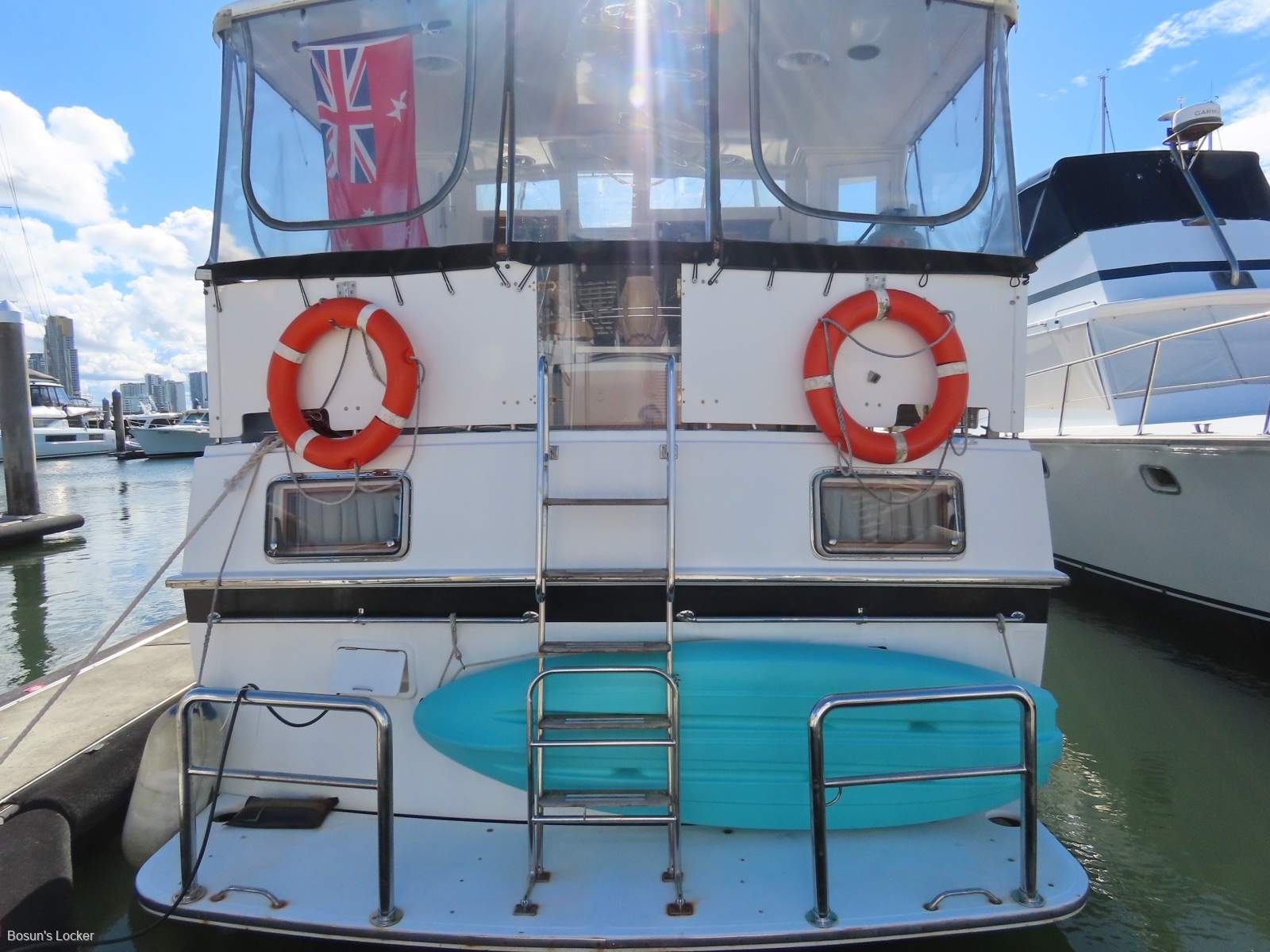 Sea Ranger 47 Aft Cabin Flybridge Cruiser