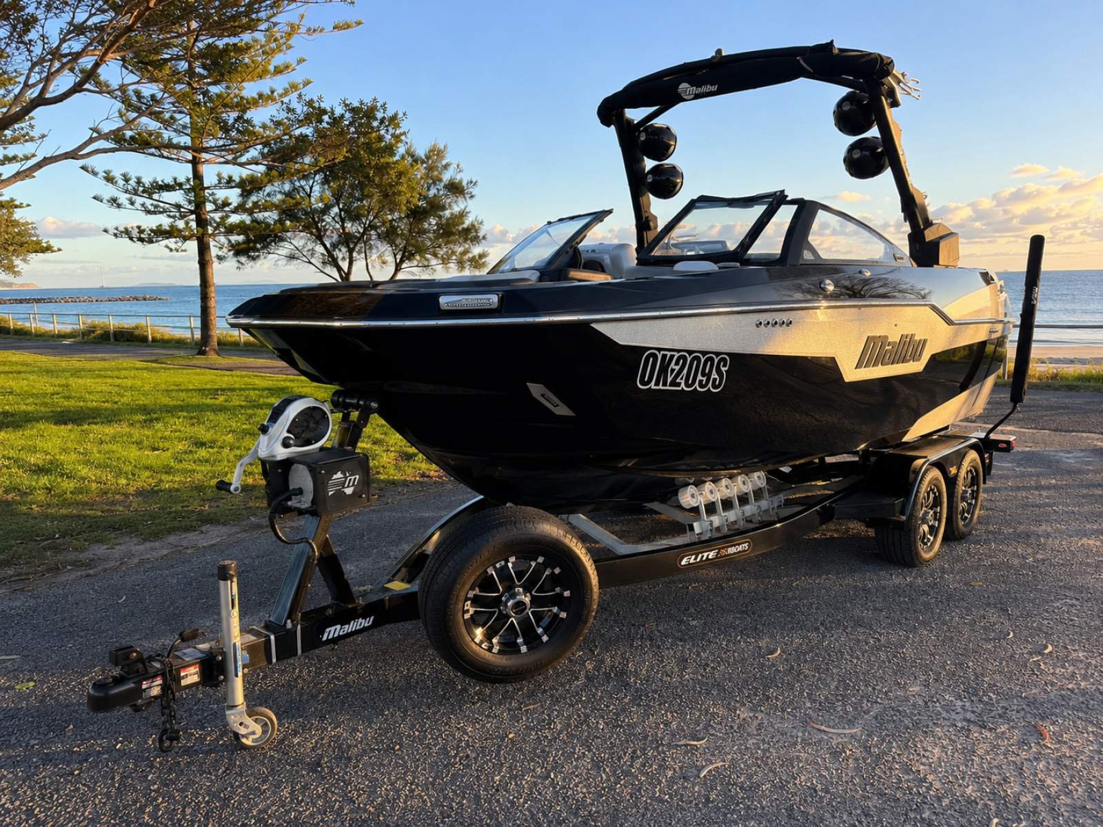 Malibu M220