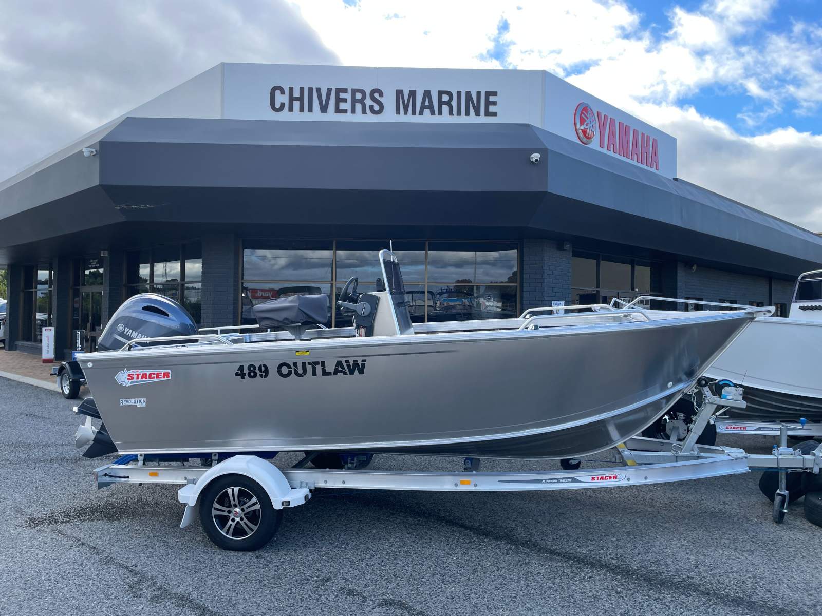 Stacer 489 Outlaw Centre Console