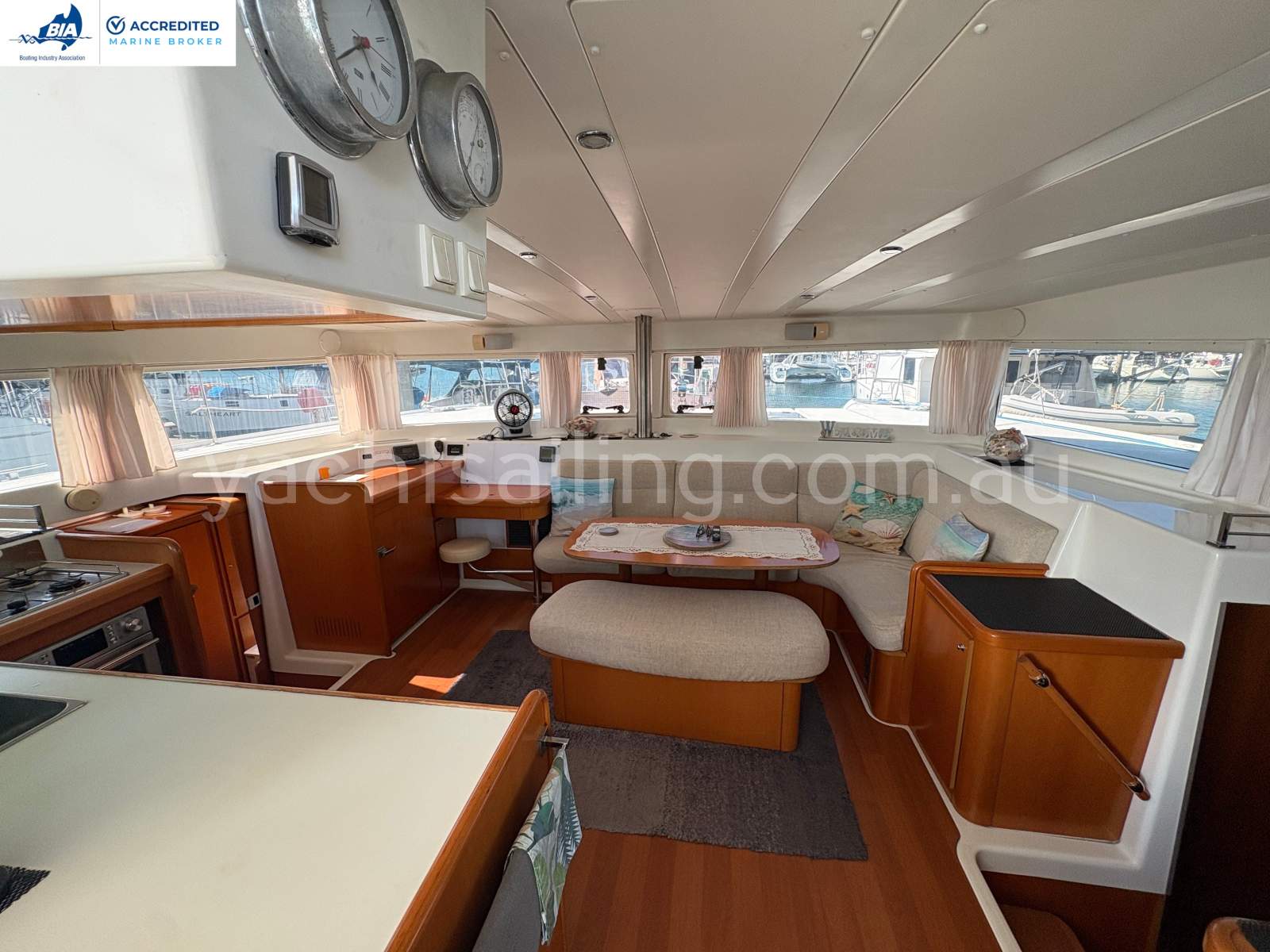 Lagoon 420 Owners Version