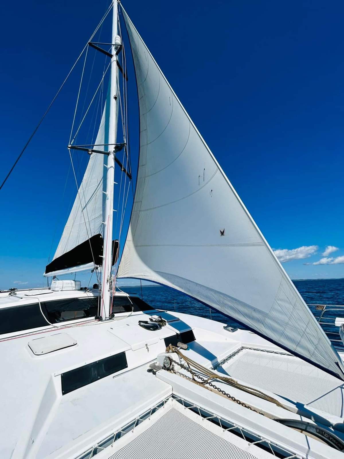 Perry 43 Catamaran Owners Version:Main and Gib