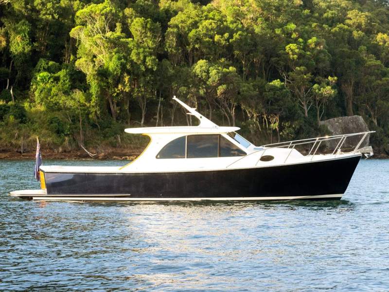 Palm Beach Motor Yachts 32 Classic