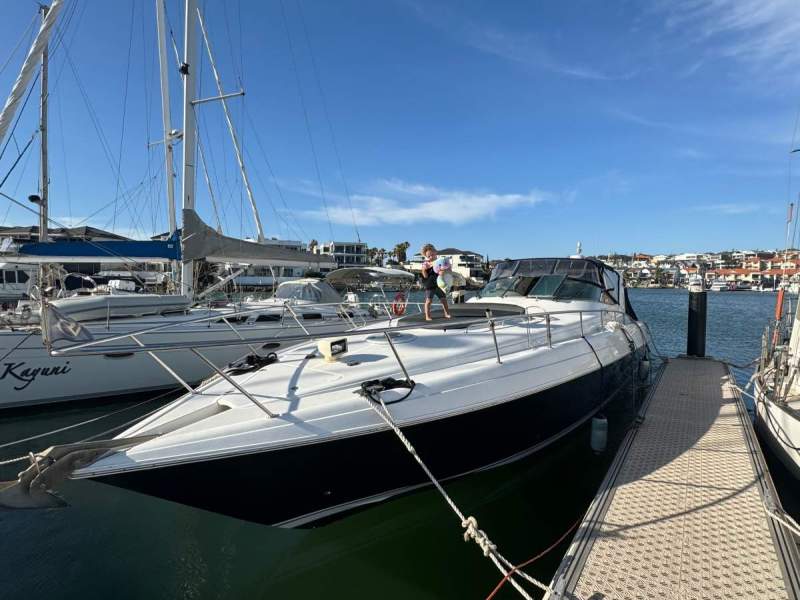 Riviera M430 Sports Cruiser