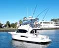 Riviera 3350 Flybridge