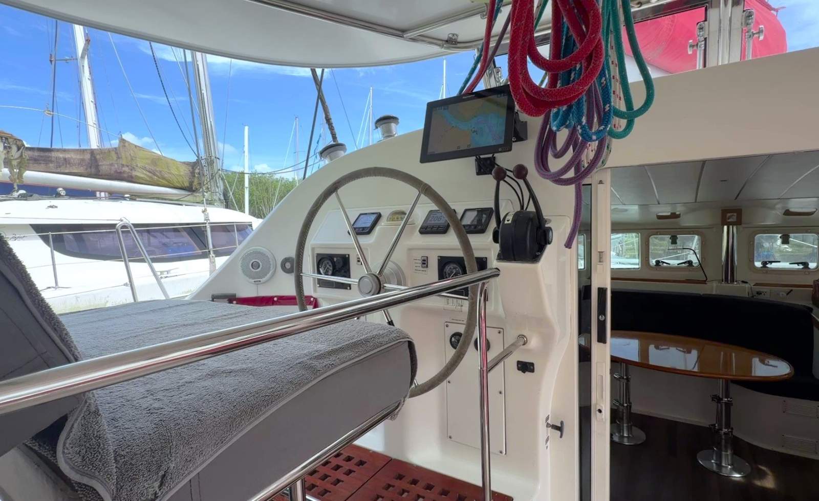 Lagoon 410 S2