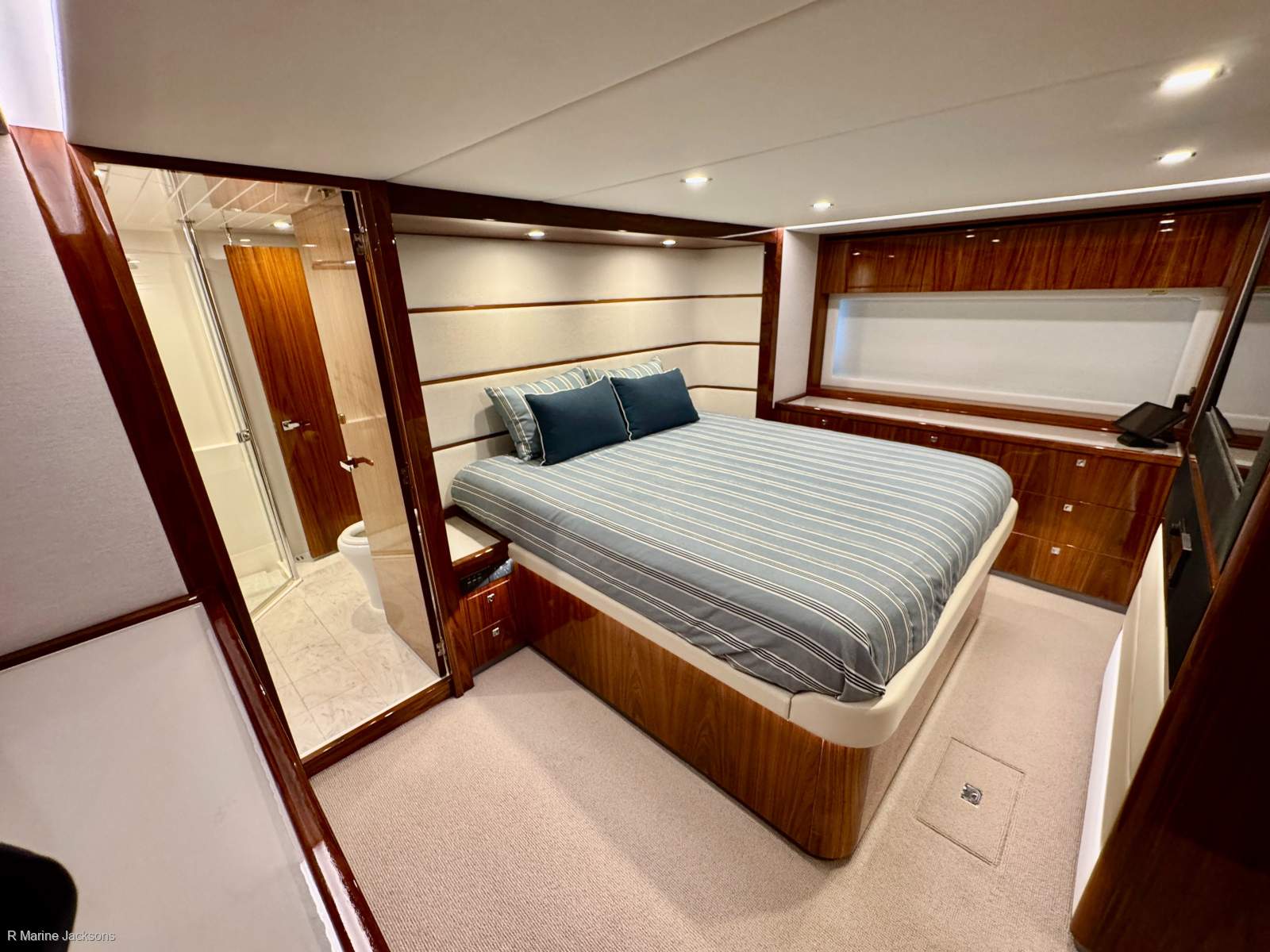 SALT Riviera 64 Sports Motor Yacht Boat Brokers of Tasmania