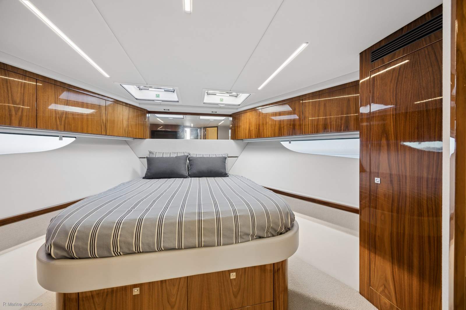 SALT Riviera 64 Sports Motor Yacht Boat Brokers of Tasmania