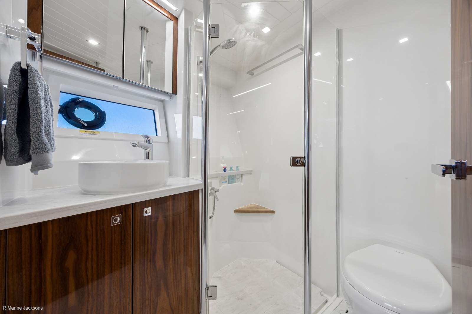SALT Riviera 64 Sports Motor Yacht Boat Brokers of Tasmania