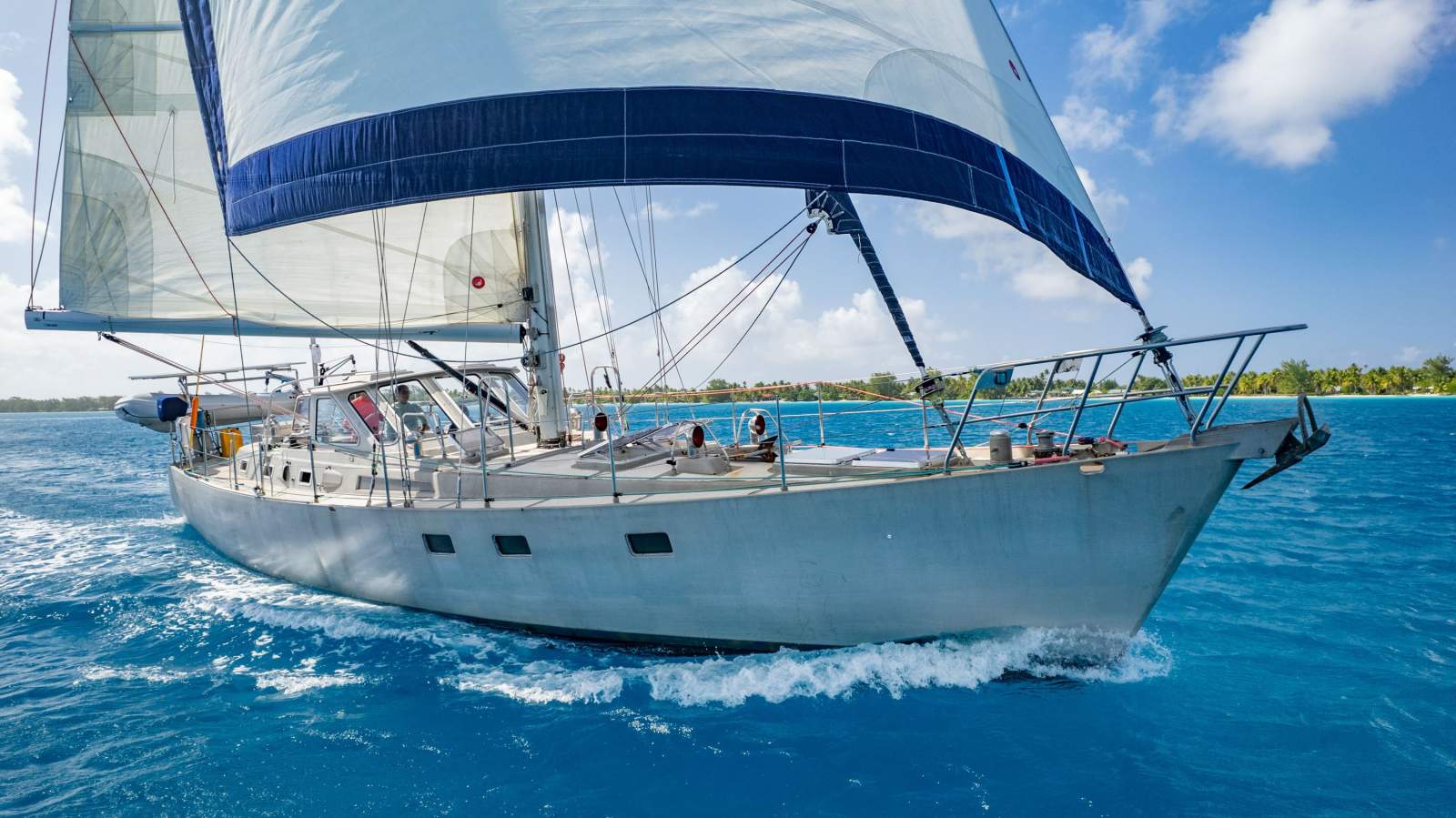 Custom Ocean Flyer 55