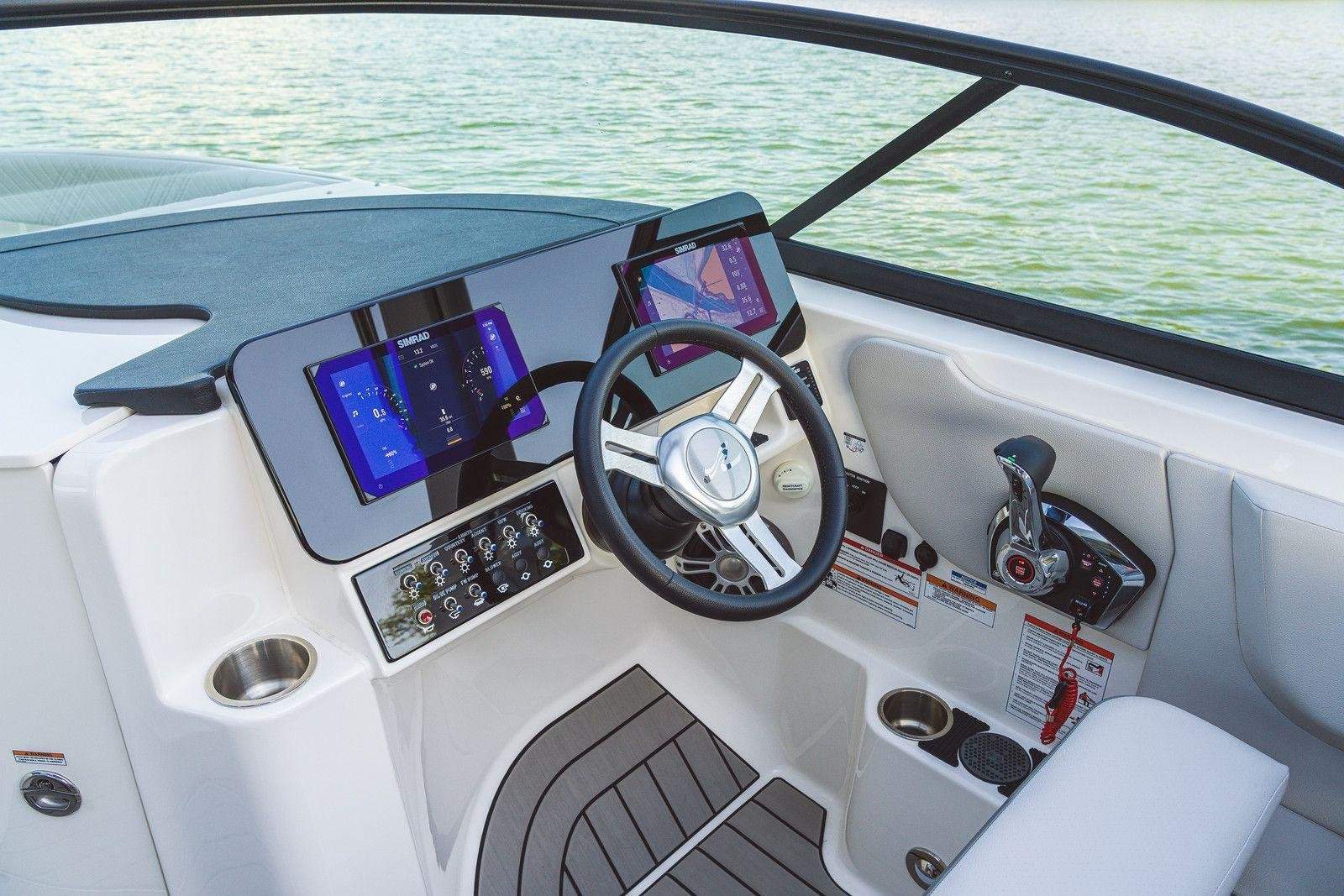Sea Ray 230 SDX OB