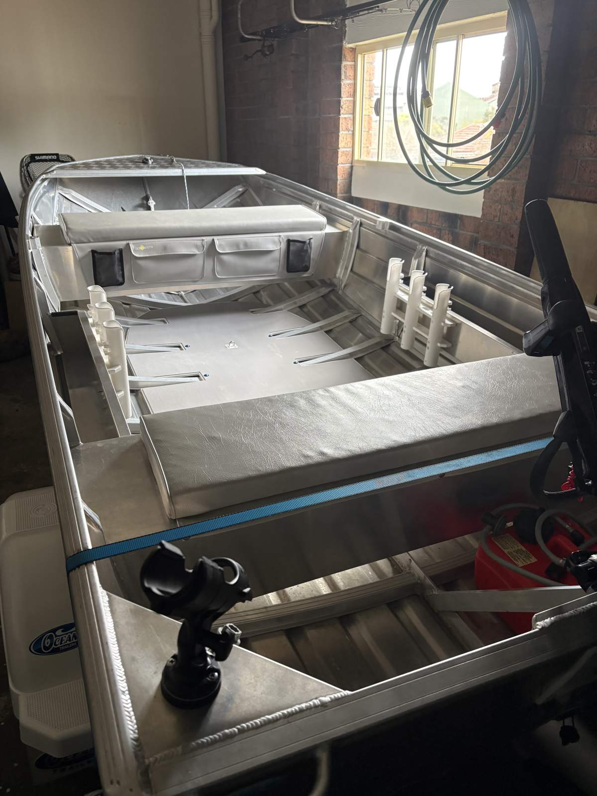 Bluefin 3.85 Trekker - Like new on as new trailer
