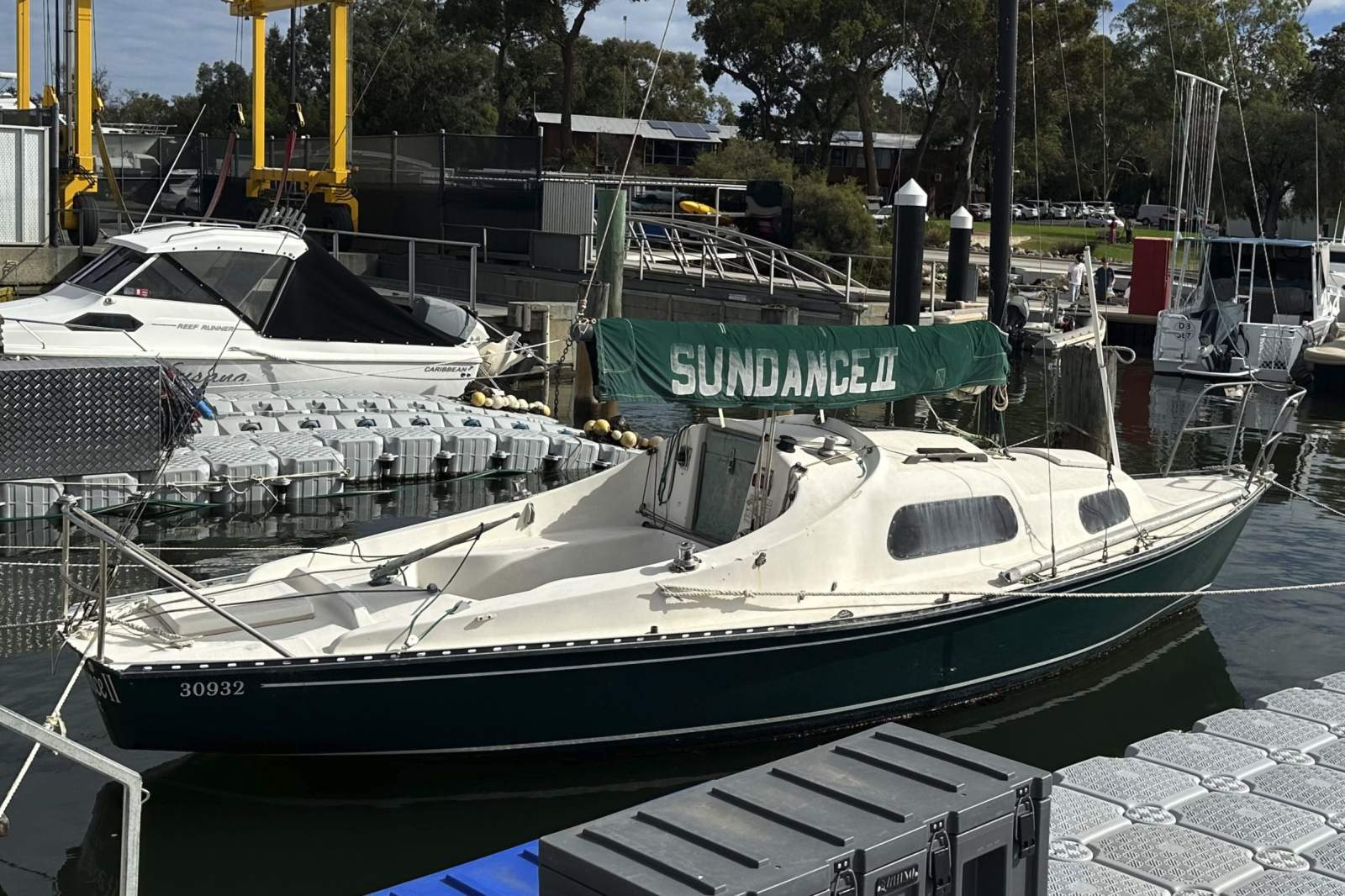 Endeavour 24