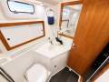 Caribbean 49 Flybridge Cruiser:STBD bathroom