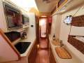 Oceanic 373:Star hull Galley