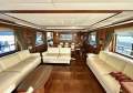 Benetti Delfino 93