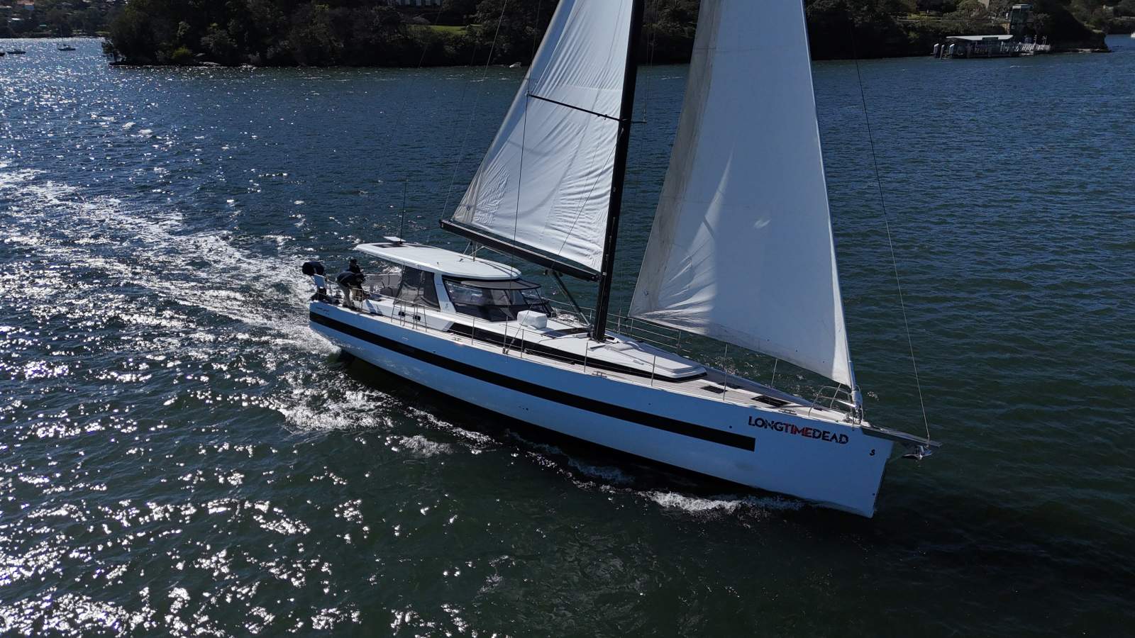 Beneteau Oceanis Yacht 62