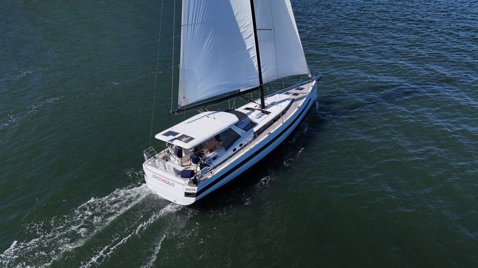 Beneteau Oceanis Yacht 62
