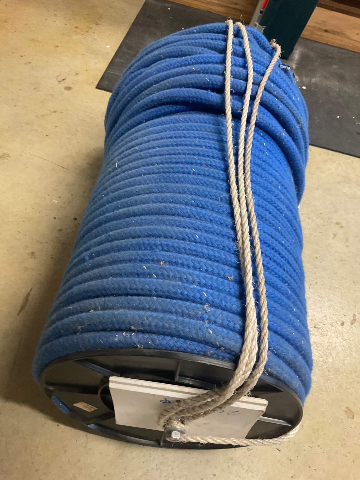200 metres 16 mm double braid ( new)