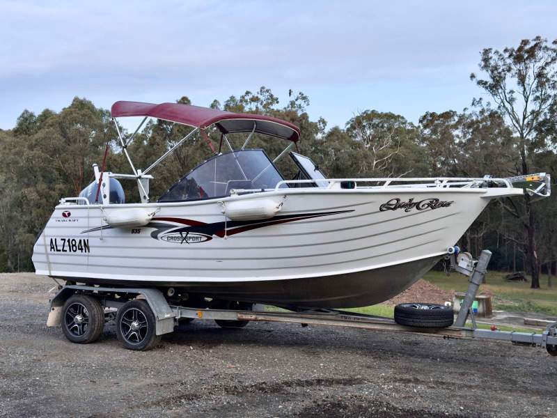 Trailcraft 535 Cross Sport Strong alliminium plate bowrider that does it all!