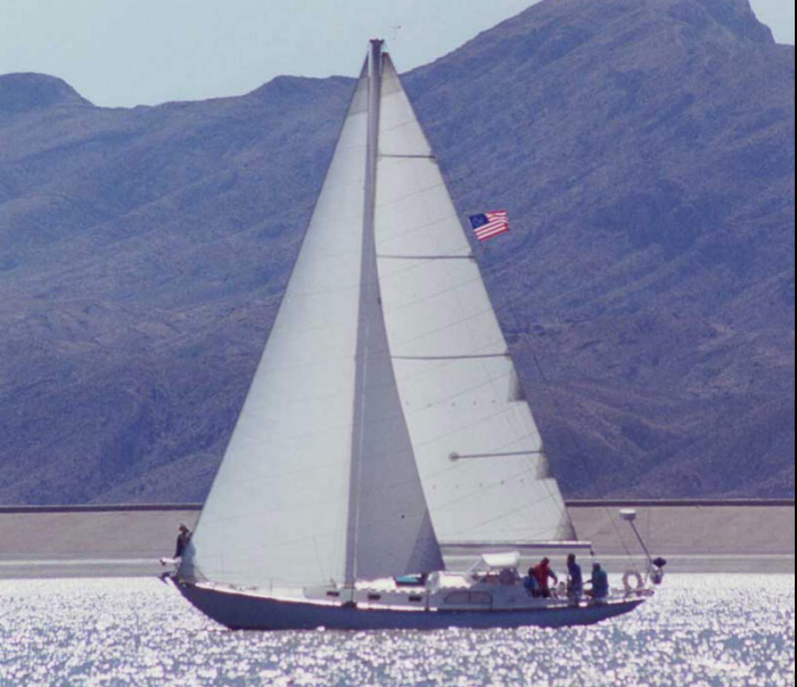 Philip Rhodes Bounty 40