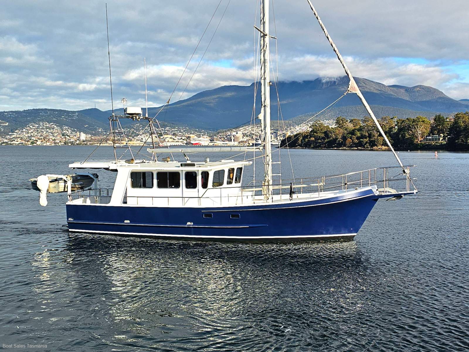Roberts Pacific Coast Fisher 40 Motorsailer "Ocean Boy"