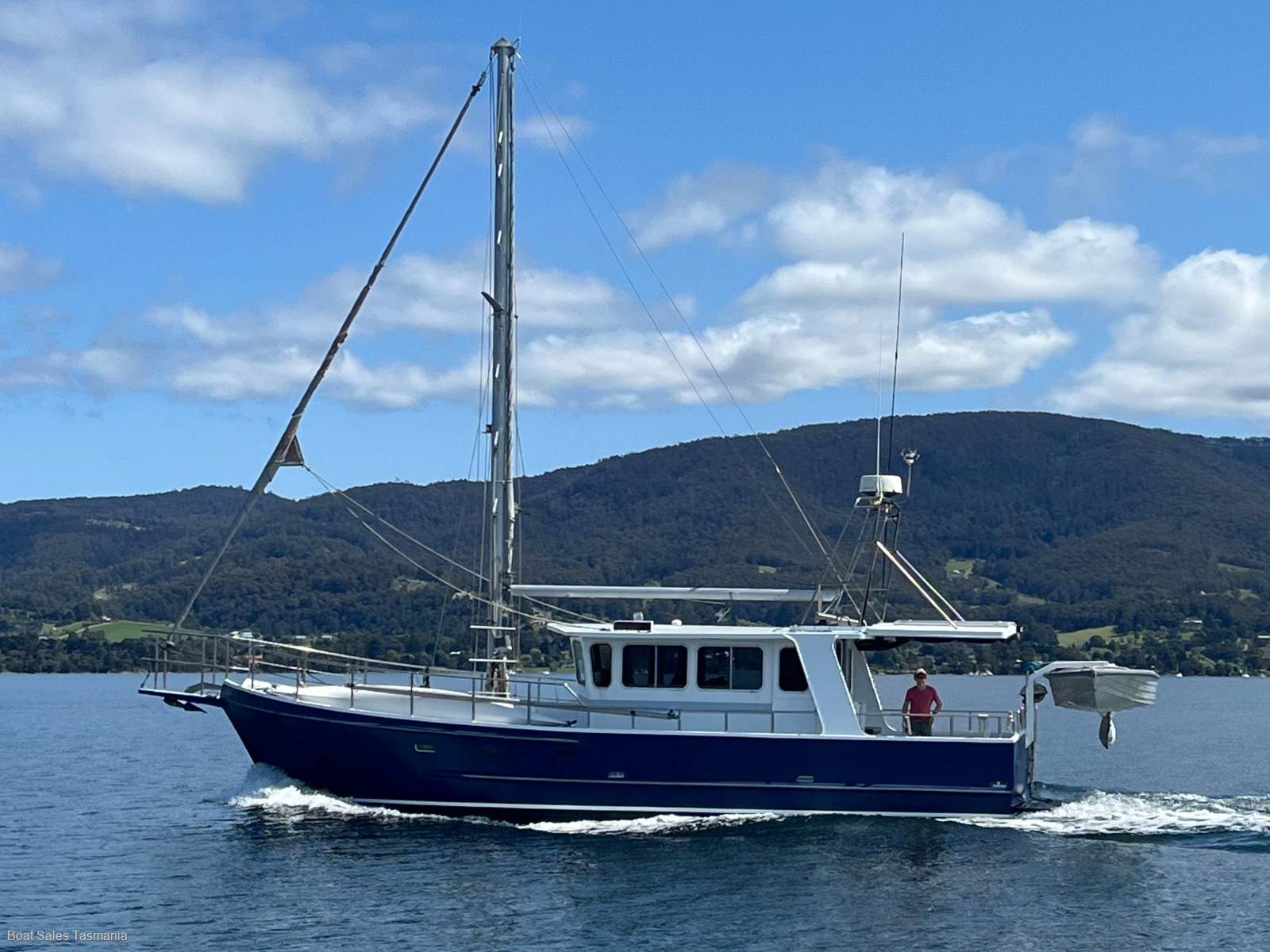 Roberts Pacific Coast Fisher 40 Motorsailer Ocean Boy