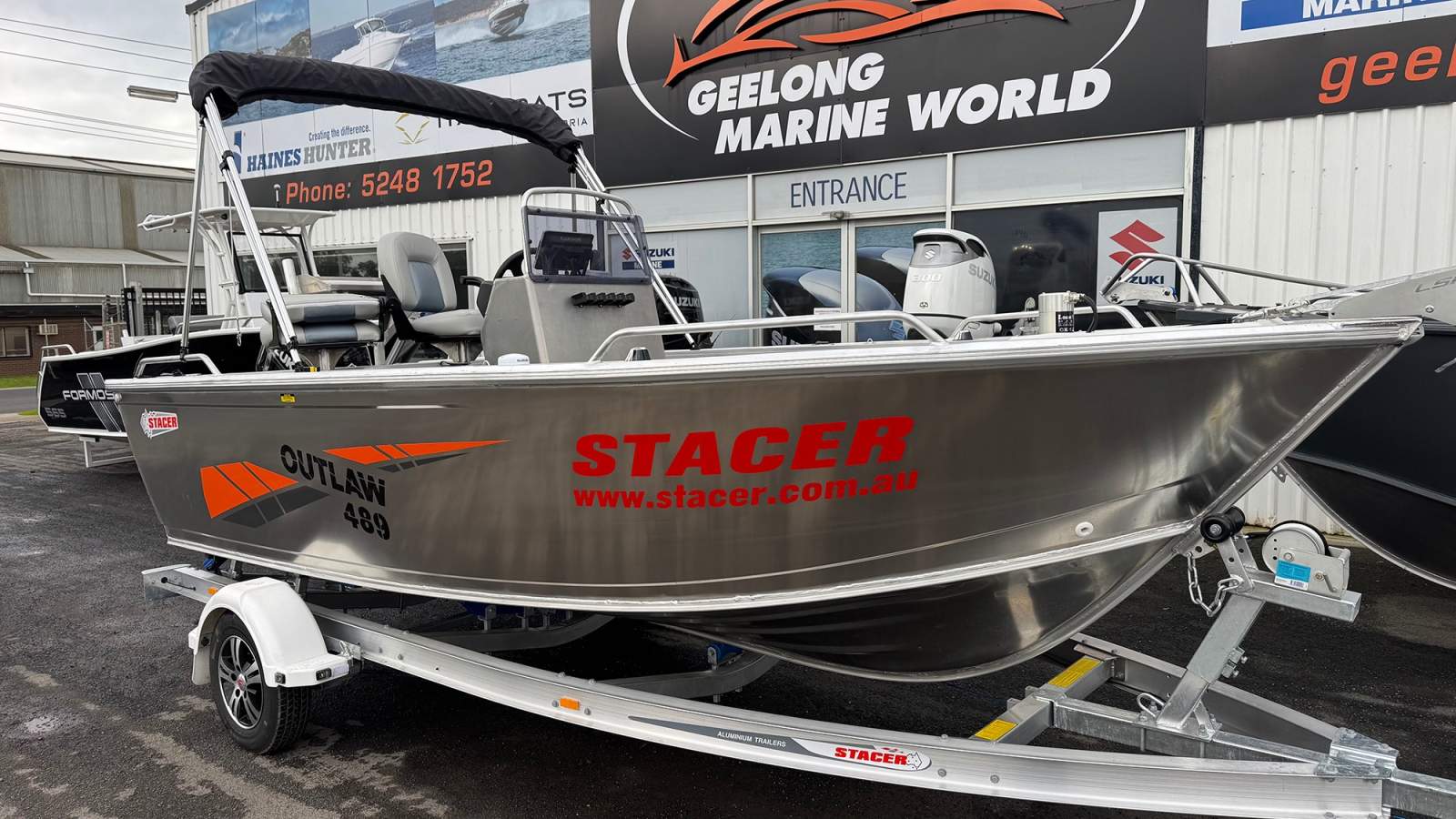 Stacer 489 Outlaw Centre Console