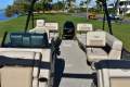 New Bennington Pontoon Boat 26 M