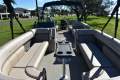 New Bennington Pontoon Boat 26 M