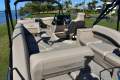 New Bennington Pontoon Boat 26 M