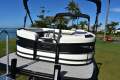 New Bennington Pontoon Boat 24 M