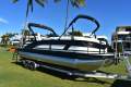 New Bennington Pontoon Boat 24 M