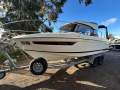 Parker 750 Cabin Cruiser