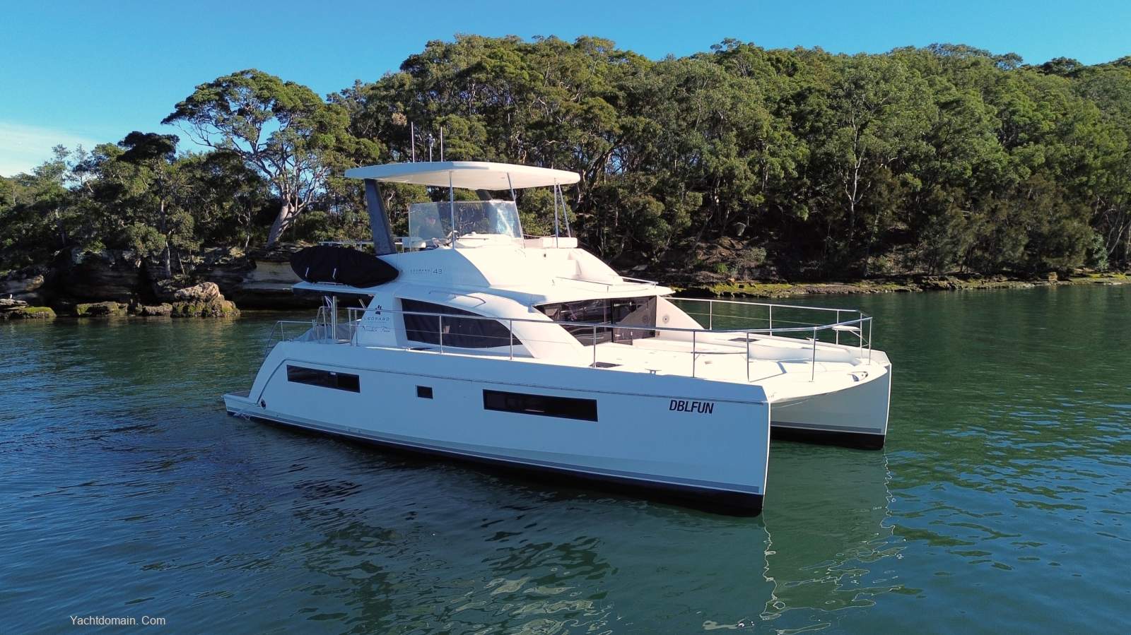 Leopard Catamarans 43 PC