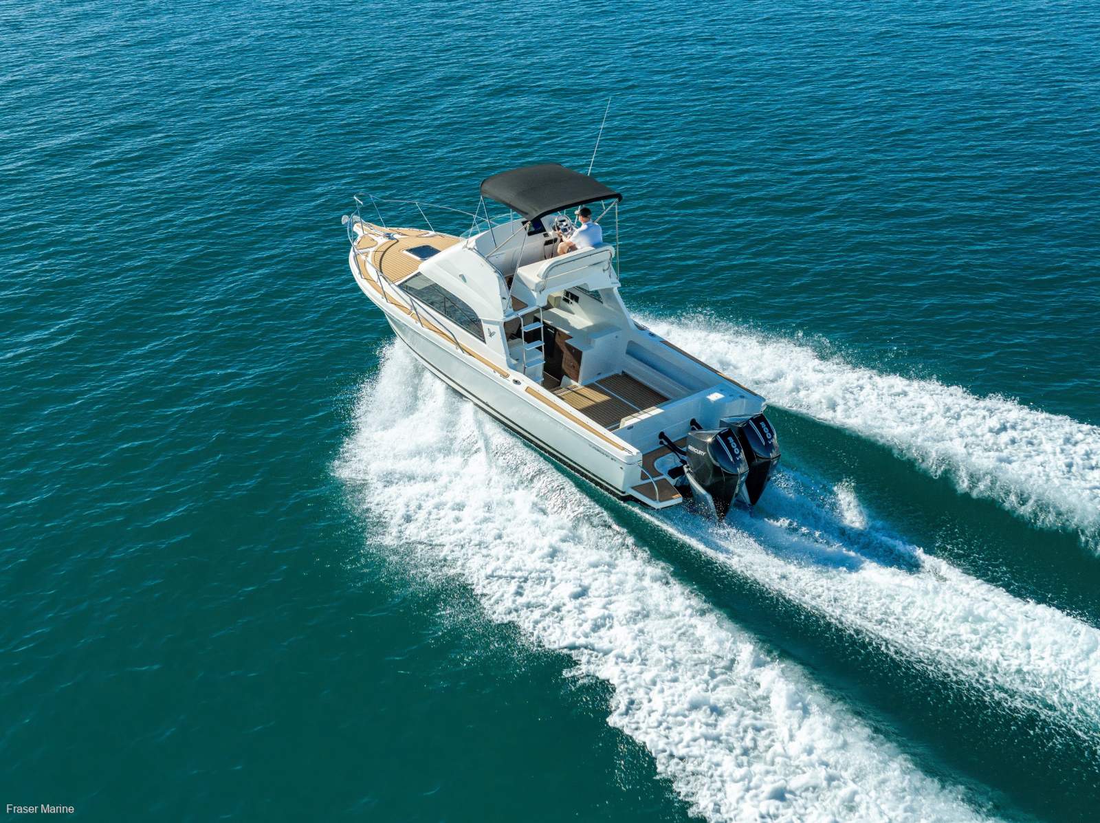 Caribbean 27 Flybridge Cruiser