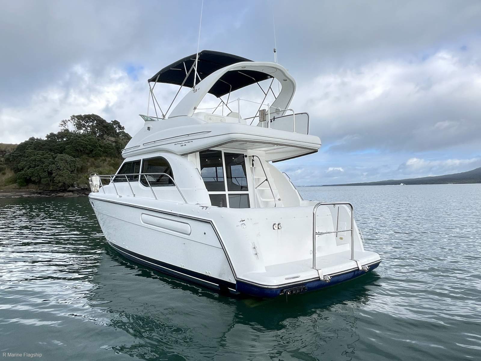 Bayliner 3488 Command Bridge MotorYacht